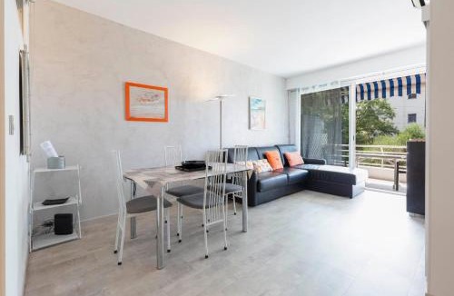 California - Pezou Apartment | Florida 35m studio sea view closed to the Croisette