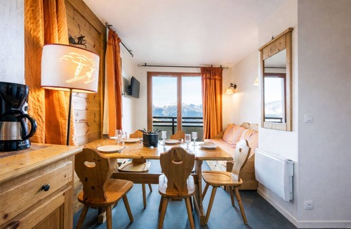Le Corbier Apartment | 🏔 For rent - Apartment (2 rooms- 6 pers) in the heart of Les Sybelles at Le Corbier!