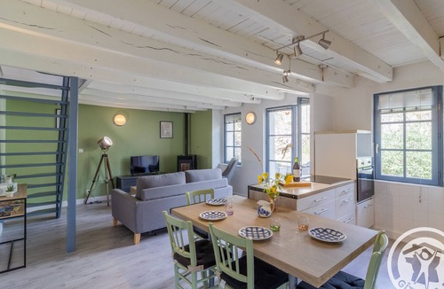 Ingrandes Cottage | Cozy House by the Loire with Terrace