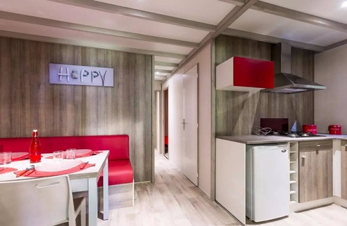 Saint-Martin-Lars-en-Sainte-Hermine Ski Chalet | Chalet Confort Rosnay - 3 bedrooms 6 people