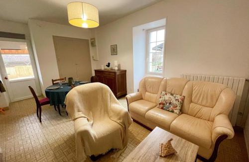 Razines House | Gîte 4 pers. à Razines avec Parking et Wifi - FR-1-381-647