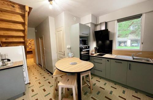 Razines House | Gîte 4 pers. à Razines avec Parking et Wifi - FR-1-381-647