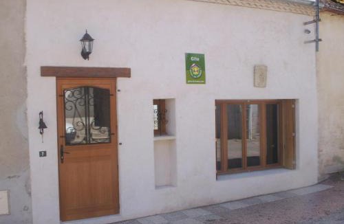 Saint-Germain-de-Salles House | Gîte charmant proche de la Sioule avec jardin privé - FR-1-489-96