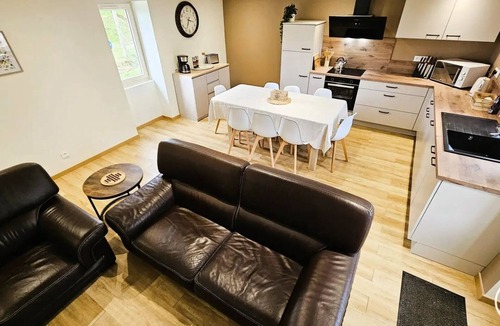 Marcillac-la-Croze Villa | Gîte de France (sleeps 6)