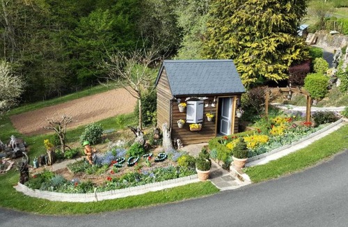 Lissac-sur-Couze Apartment | Gîte de France à Lissac sur Couze 3 épis - Gîte de France 4 personnes MAE-6524