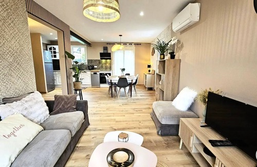 Ussac Villa | Gîte de France for 2 people