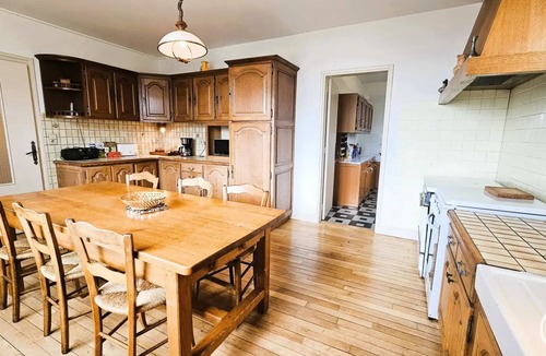 Aix Villa | Gîte de France (sleeps 11)