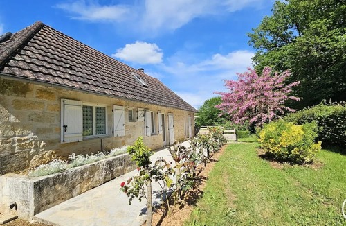 Turenne Villa | Gîte de France (sleeps 6)