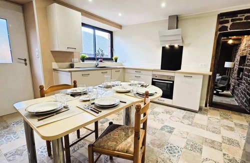 Lanteuil Villa | Gîte de France (sleeps 4)