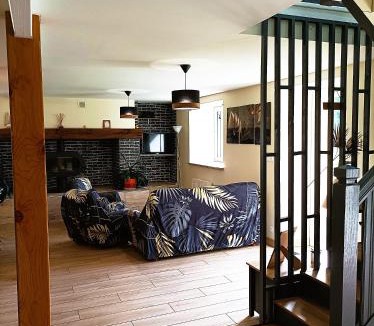 Merlines House | Gîte 'Hors du temps'