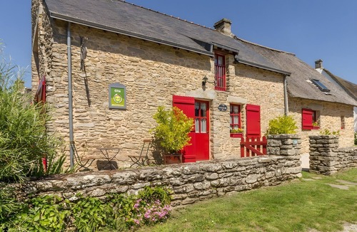Saint-Lyphard House | Gîte Le Coquelicot – Renovated 19th-Century Cottage 12 km from La Baule