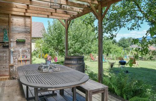 Les Avenieres House | Gîte Les Tulipes, En Isère