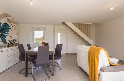 St-Meme-le-Tenu House | Gîte paisible à la campagne - 6 pers. - FR-1-306-1353