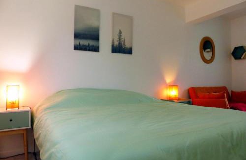 Charroux House | Gîte rénové à Charroux avec piscine et terrasse privative - FR-1-489-394