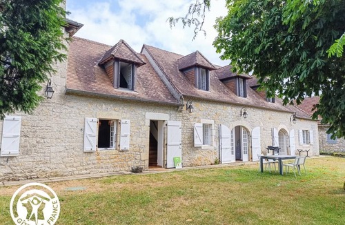 Saint-Michel-de-Bannieres House | Gîtes de France® - Le Clo