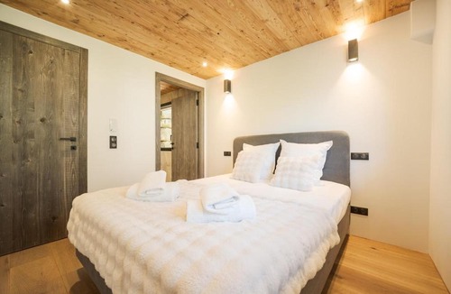 Saint-Gervais-les-Bains Apartment | Gervais Chalet with Great Views