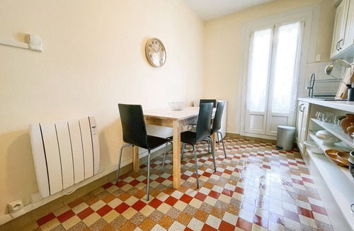 Quartier Chorier-Berriat Apartment | #GF The Grenoble Beret ❤️ next to the train station et GEM