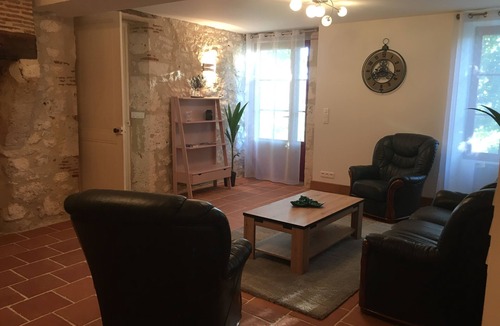 Saint-Nexans Cottage | Gite de Charme à 5 min de Laéroport et 10 min de Bergerac