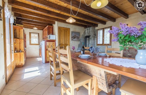 Les Bottieres House | Gite DES Colonnes - St-pancrace