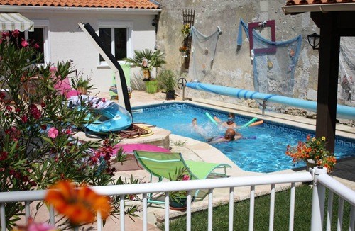 Saintes House | GITE LACCALMIE 17 - MATHE BRILLOUET CLAUDINE ET PATRICE