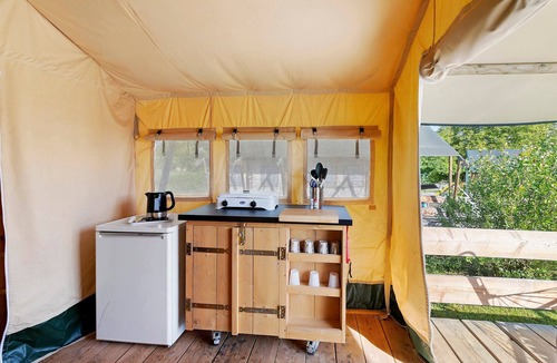 Jayac RV Rental | Glamping 'Safarilodge Tent 1 – 5 People' with Private Terrace, Shared Garden & Wi-Fi