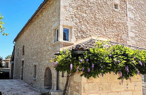 Pujols House | Gorgeous 5-bedroom country house in charming Pujols awaits you