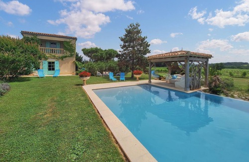 Saint-Quentin-de-Caplong House | Gorgeous home in Saint-Quentin-de-Caplo