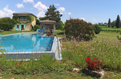 Saint-Quentin-de-Caplong House | Gorgeous home in Saint-Quentin-de-Caplo