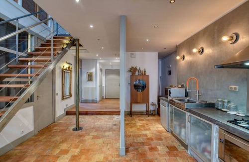 La Castellane Apartment | Grand Loft - Centre-ville - Bateau à la location