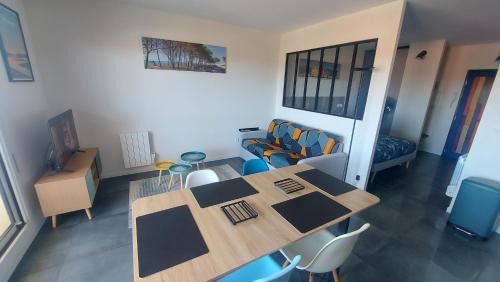 Mimizan-Plage Apartment | Grand Studio Confort et Cosy - Plage à 6 mn à pieds - Wifi