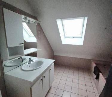 Trignac House | Grande maison de 4 chambres avec jardin et baby-foot