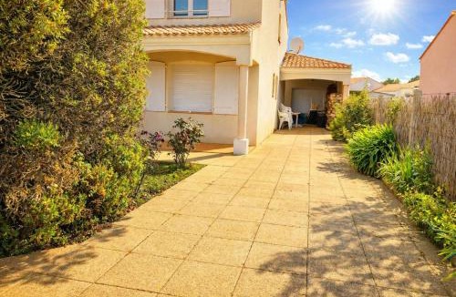 Brem Sur Mer Villa | Grande villa à 5 min des plages- ménage inclus- 8 pers