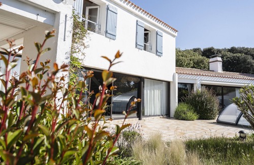 Noirmoutier-en-l'Ile Villa | Great beach house, 2min from the beaches, 6 bedrooms in Noirmoutier en l’île