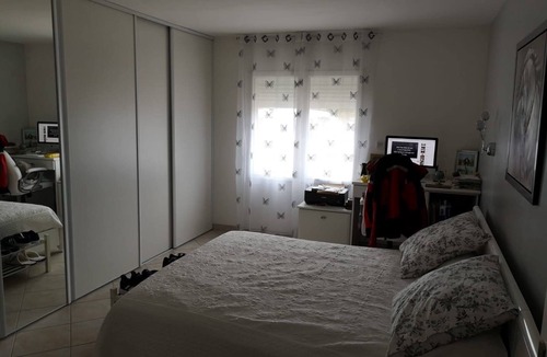 Saint Germain du Seudre Bed & Breakfast | Guest house in the countryside, 30 minutes from the beach, with jacuzzi.