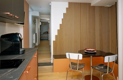 Barberaz Apartment | Guest House 'La Suite Des Sommets' with Shared Pool, Shared Terrace and Air Conditioning