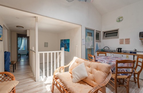 Marennes House | Guest Room 'Coup De Cœur' with Shared Terrace, Private Garden, and Wi-Fi