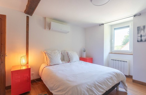 Viellesegure Bed & Breakfast | Guest Room at Domaine Cherps Spa & Pool – Zen