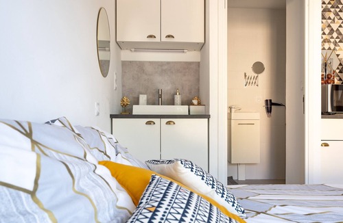 Saint-Savin Bed & Breakfast | Guest Room 'Chambre Famille' with Shared Pool, Terrace, and Air Conditioning