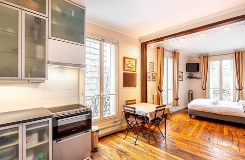 Saint-Lambert Apartment | GuestReady - Blissful stay near Montparnasse Tower