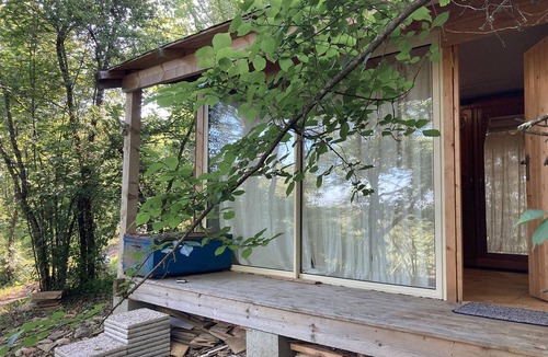 Saint-Meard-de-Gurcon House | Gypsy Caravan and Wooden Cabin In Nature