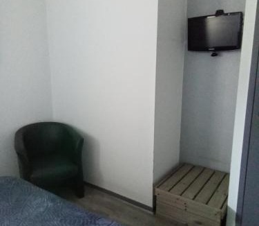 Barbezieux-Saint-Hilaire Hotel | Hôtel Bon Repos