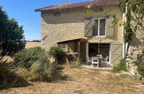 Beraut Bed & Breakfast | Hameau du HOUR - Chambres d'Hôtes et Gîtes dans le Gers