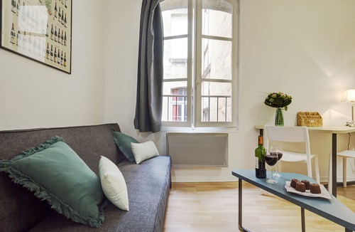 Bordeaux Golden Triangle Apartment | Heart of the Bordeaux Golden Triangle Lovely apartment