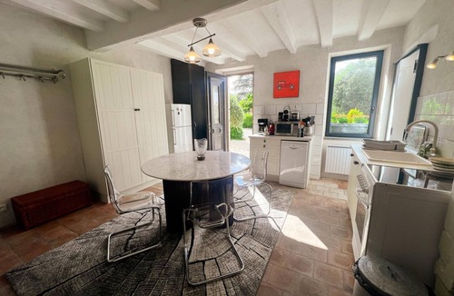 Sazilly Cottage | Historic charm cottage - 3 guests