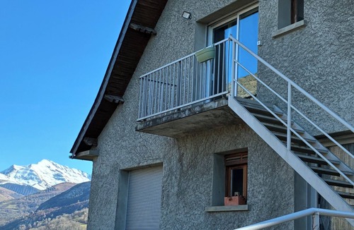Aspin-en-Lavedan Apartment | HochEck, le Coin d'en Haut, at the foot of the Pyrenees!