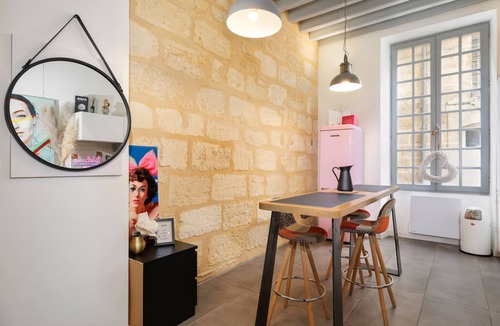 Capucins - Victoire Apartment | Holiday Apartment "Perle Rare Au Coeur De Bordeaux" with Wi-Fi