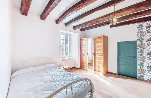 Saint-Martin-la-Meanne House | Holiday Home Gîte Saint Sauveur by Interhome