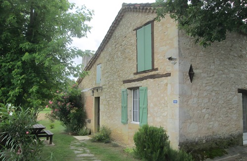 Gondrin House | Holiday Home "Charming Country Cottage" with Private Garden