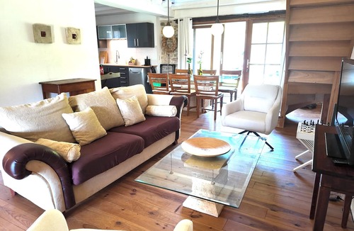 Roussines House | Holiday Home 'Domaine De Bellac - Le Cabriolet' with Shared Pool, Terrace & Wi-Fi