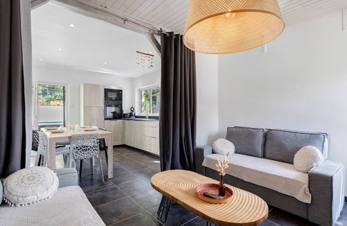 La Tranche-sur-Mer House | Holiday Home 'Ca M'Suffit' with Private Heated Pool, Terrace and Garden